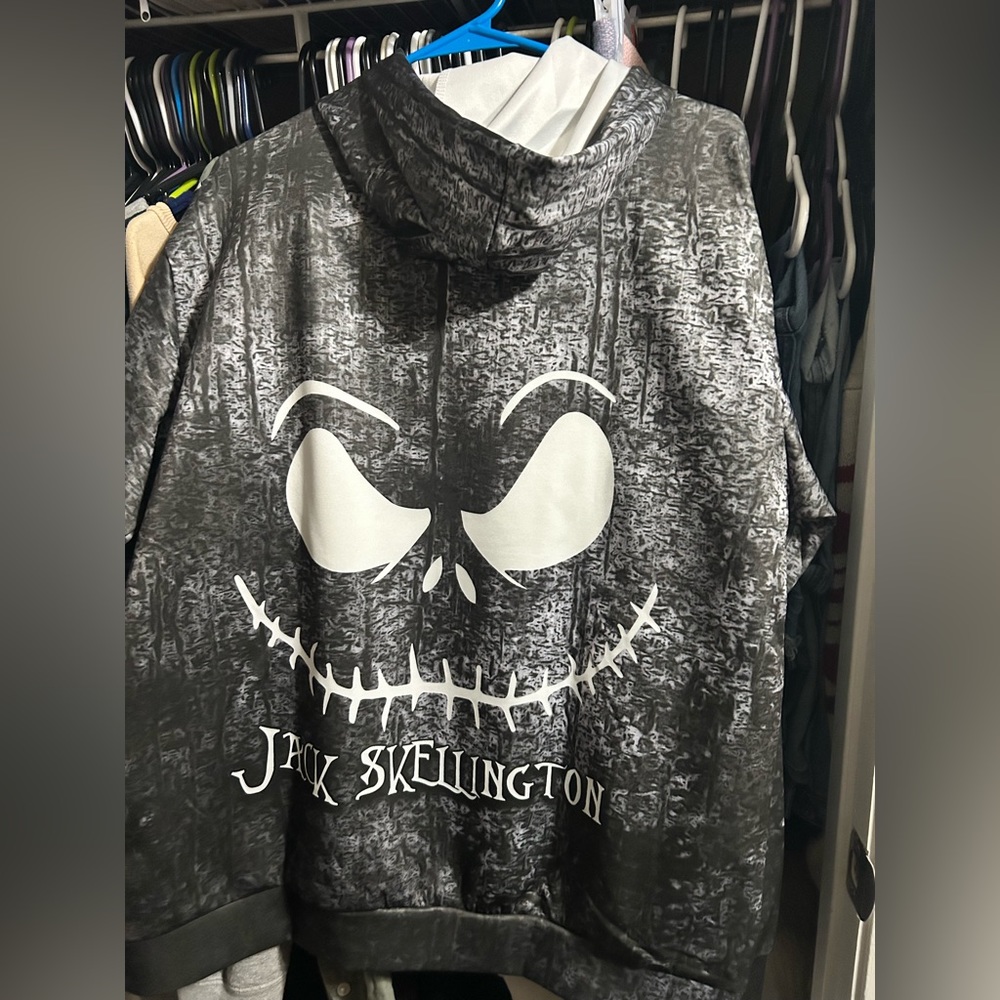 Jack skellington hoodie size xl